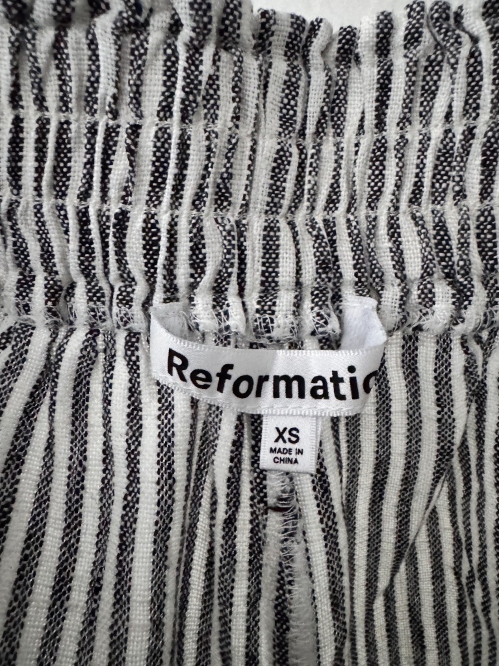 Reformation Mila Linen Shorts - Picture 6 of 7